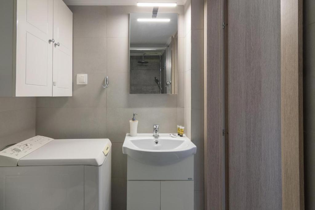 Lovely Studio Apartment For 2 Ppl In Ateny Zewnętrze zdjęcie
